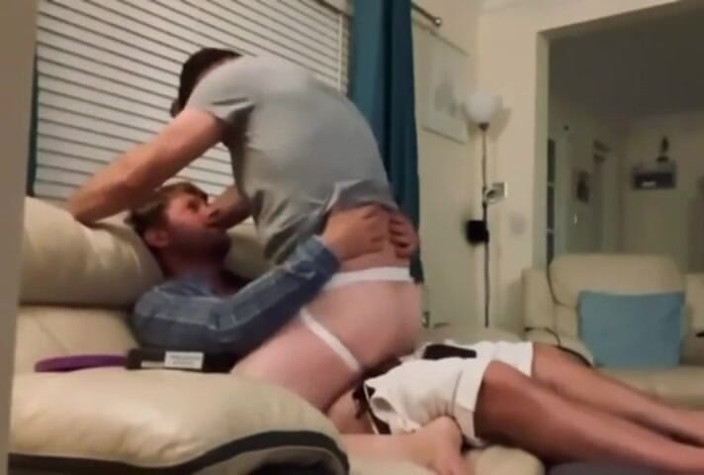 GlennandSonny: Riding Dick