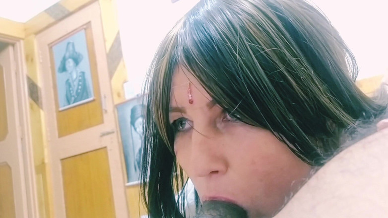 Bolly Karma: लड़का सौतेली बहन के साथ अपनी पत्नी को धोखा दे रहा है
