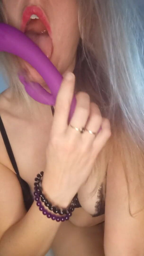 Aurore2121: I love suck