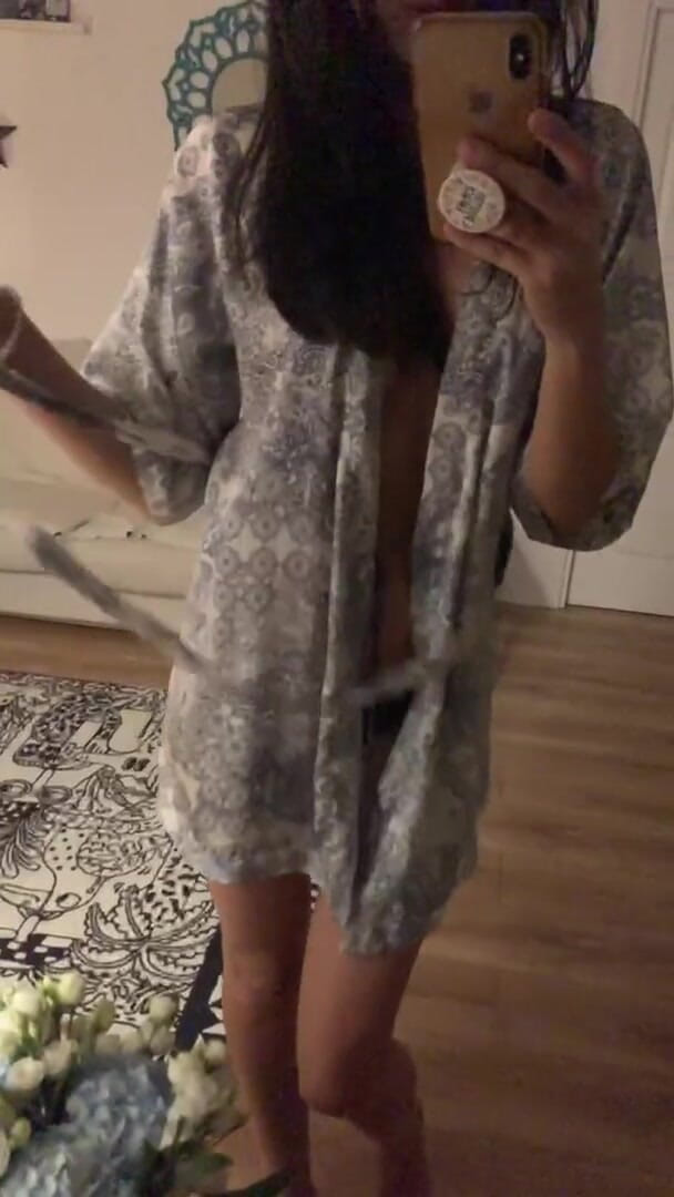 Alist: Amatoriale cerca di farsi strada nel settore del porno