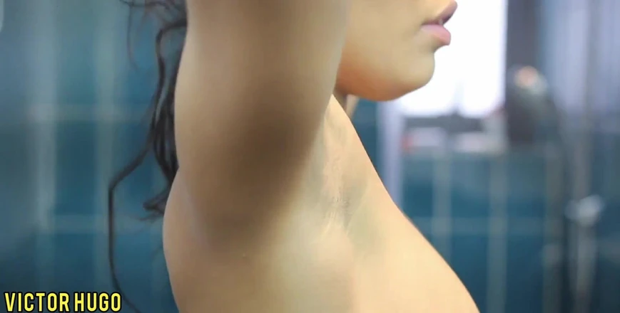 VictorHugo: I Filmed My Girlfriend Taking a Bath