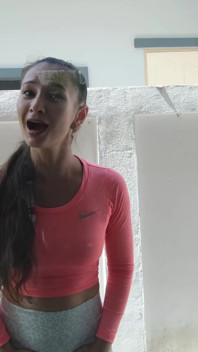 Desperation Pee on the Glass Door - Huge Pissing