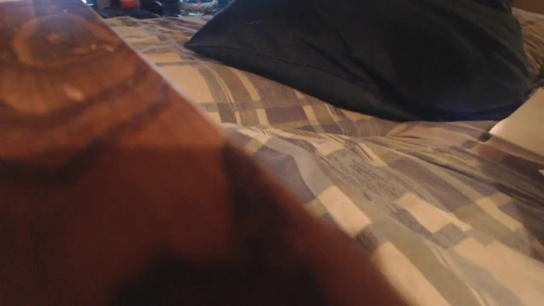 Carlasexycd: Une salope sur une perruque rose en gros plan se...