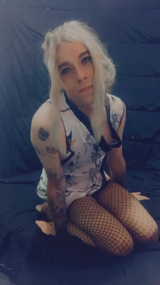 CarmenMelatonin: Bombasse sexy en kimono