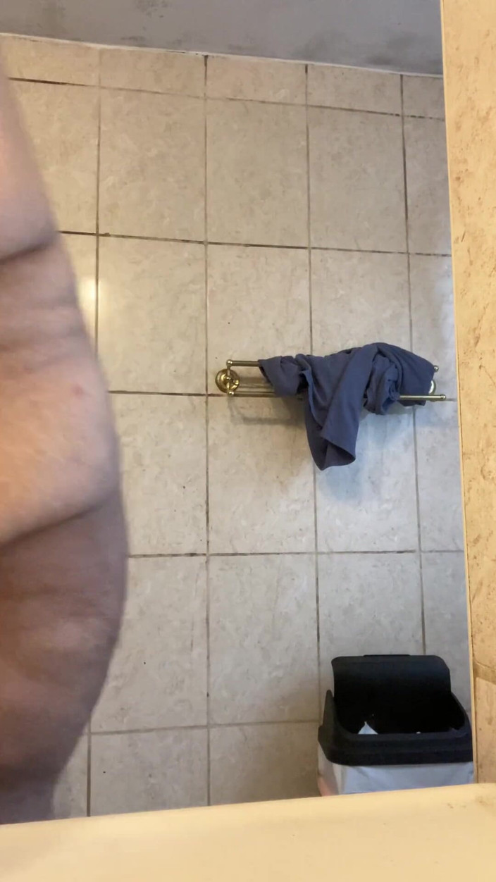 Chubbytits16: Gioco con il mio piccolo cazzo