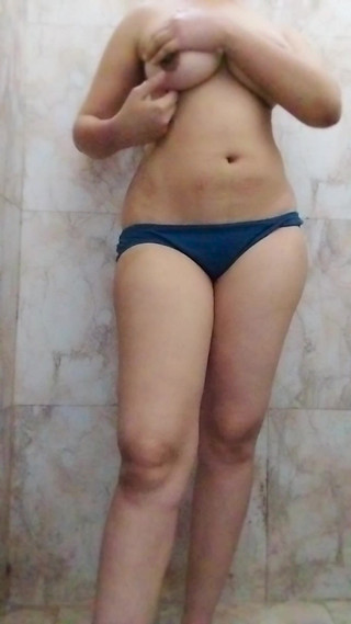 Riyathakur: Indická sexy vesnická holka ošukaná do zadku