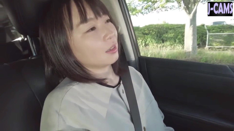 J-Cams: Căsătorită, prima expunere. Prima aventură, o noapte de abandon interzis...