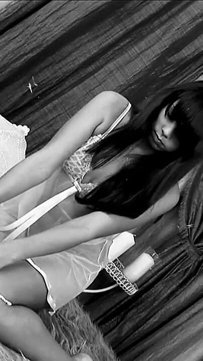 Chica Suicida DVD: Classic Cute Teen Oley Lingerie Striptease in Bedroom