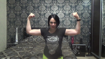 Goddess Misha Goldy: Umilire, venerare biceps, venerare de zeiță pentru tine! Supune-te portofelului!