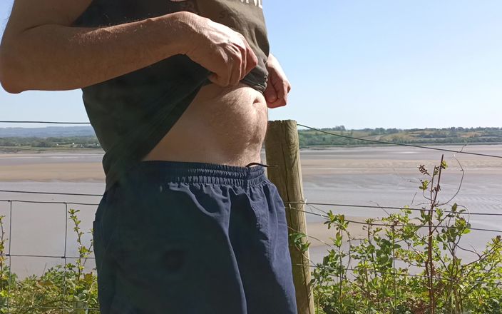 Rockardglans: Publiczna masturbacja, wielki nieobrzeżony kutas cumming nad rzeką w sunshine -...