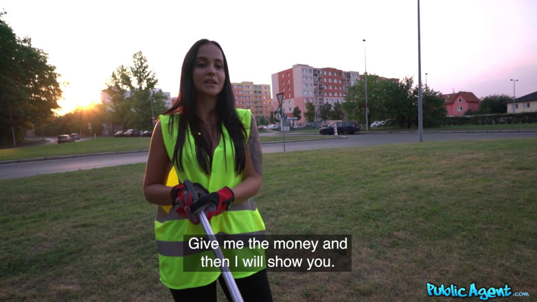Public Agent: Public agent - une jolie petite ramasse des ordures, mais il...