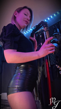 Boots, Tights, Leather Vibe - Maitresse Julia