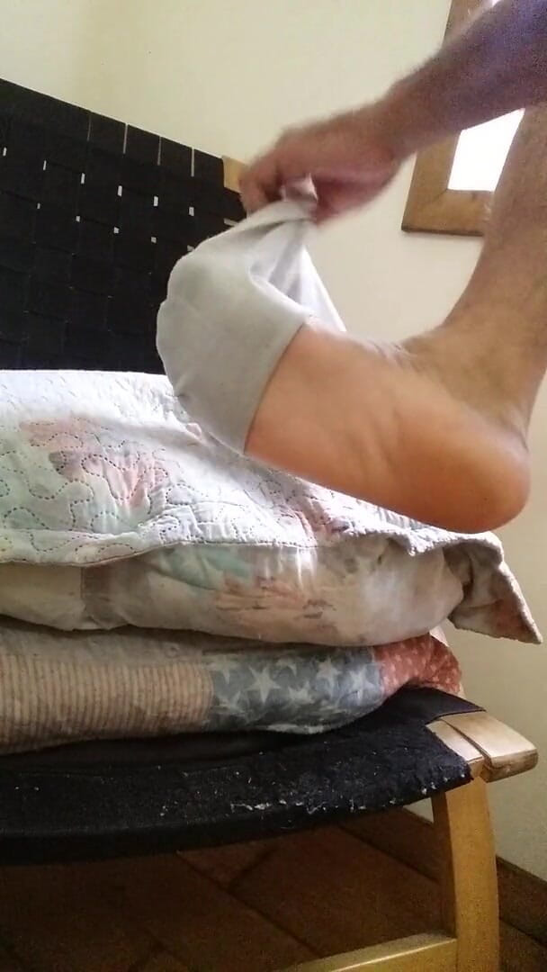 Boy top Amador: do you like a male's feet after football?!