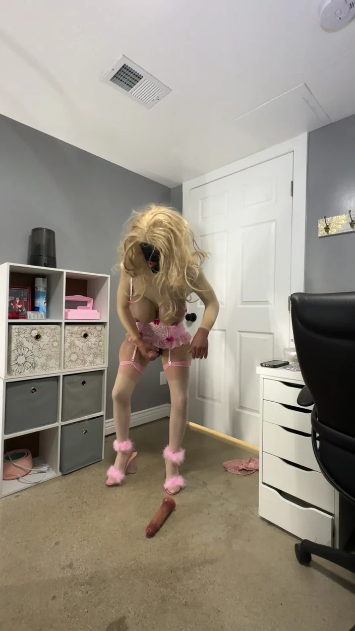 A Lewd Position in a Netted Costume. Orgasm with Vibration