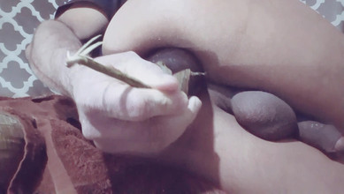 newvan: 野菜ナイト スリランカのセクシーボーイ ニンジン、キュウリ、ナスに乗る