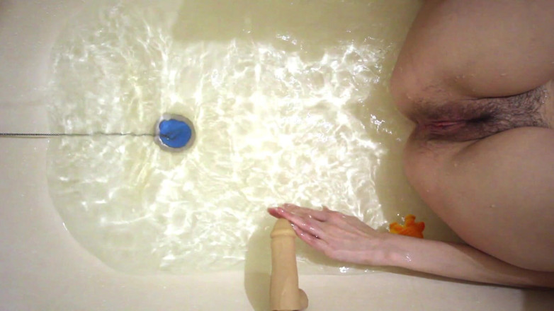 Hairypussyangel: Sexy legs in the bath, footjob and handjob