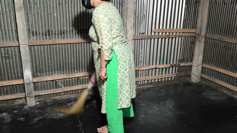 SAFI-SEXY: Objal jsem tetičku a začal ji šukat do zadku