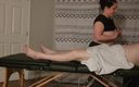 Doc Mc Stuffina MILF: Домашній масаж призводить до орального кремпаю, щасливого кінця