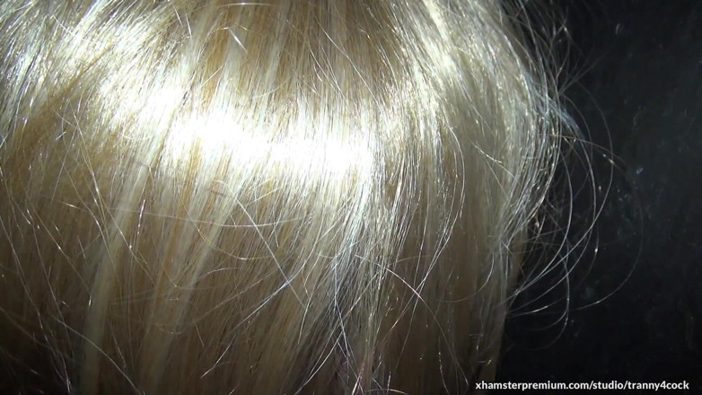 Tranny 4 cock: Сьюзен відсмоктує 9 членів у глоріхолі