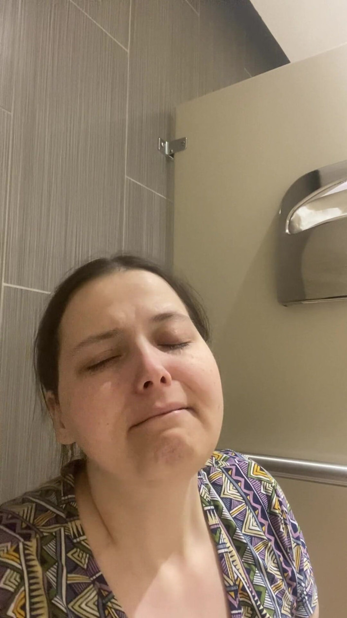 MissChrystalline: Orgasmo en el baño