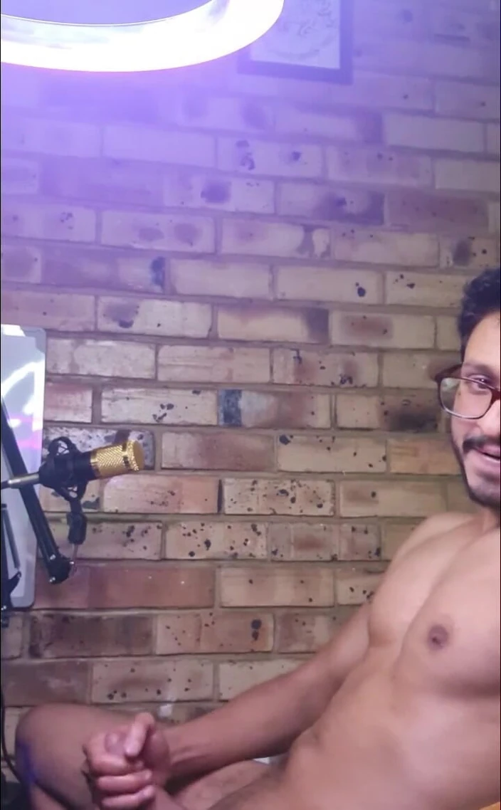 Otterjock_91: Ich habe etwas gebacken und verrückt geil vor meinem livestream...