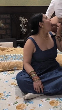 Puja Bhabhi Fuck with Tailor for Free Stitch of Dress for Free