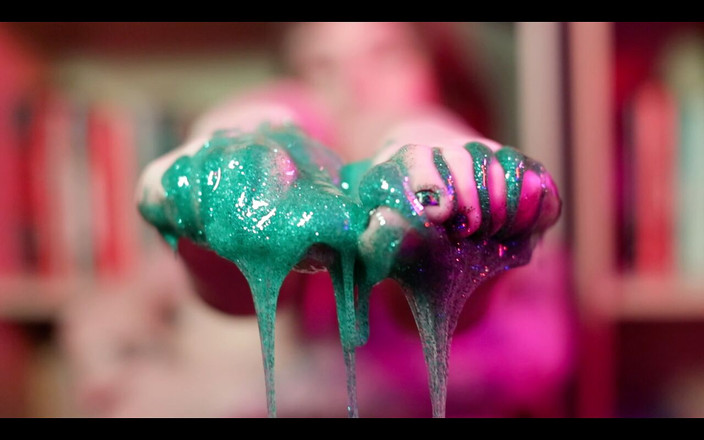 Bia Roman: 粘性脚高潮