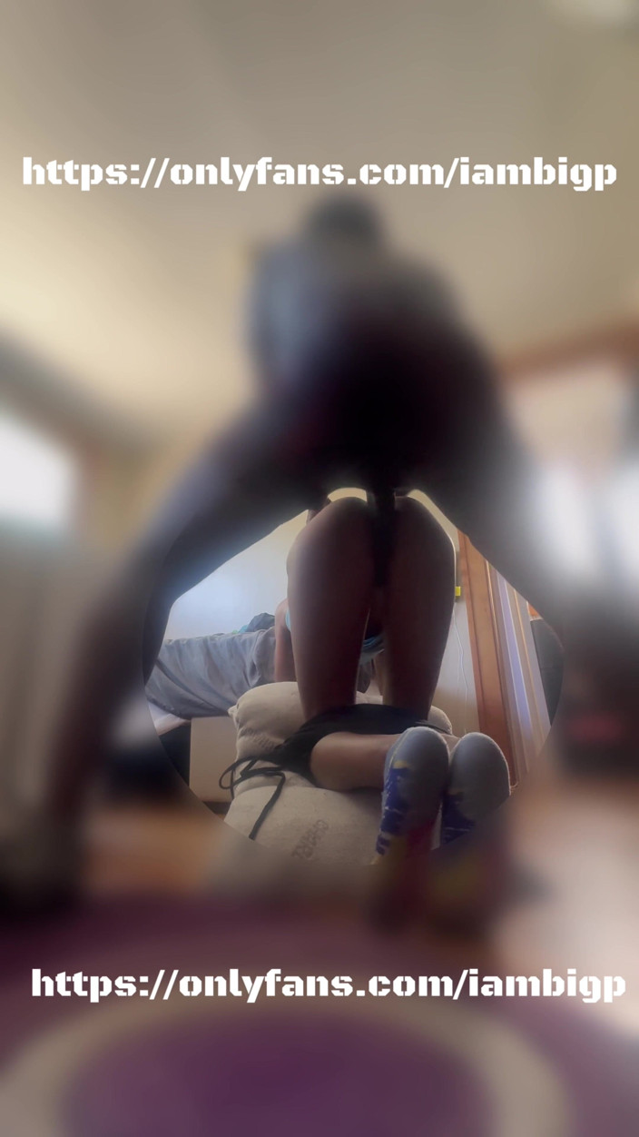 Soul Babiii: Monstruo Polla Golpeando Mi Apretado Coño