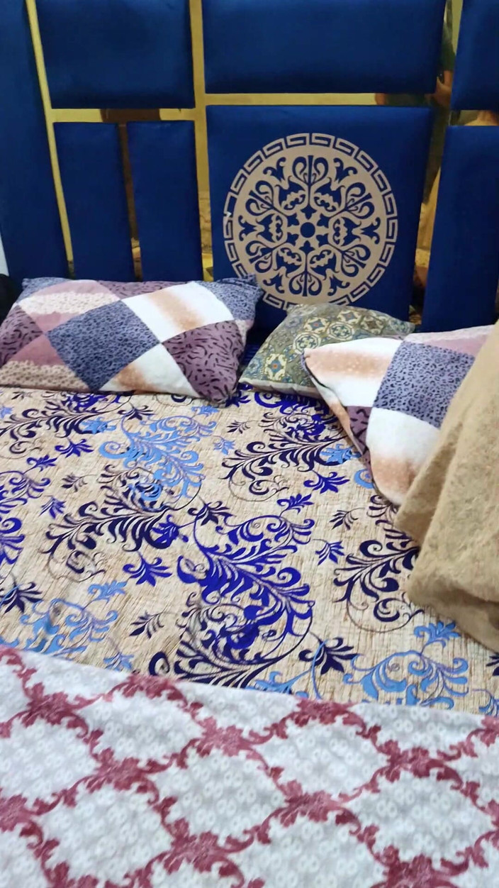 Pathani 420: Alize Khala Naheed pěkně šukala na posteli s Desi Chudai Qasim,...