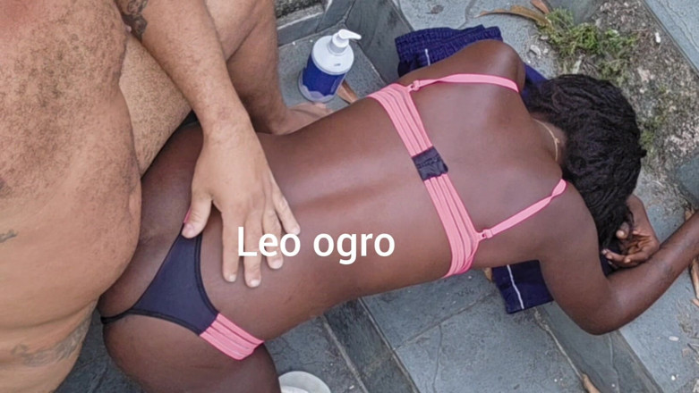 LeoOgro: Mulatta non mi ha lasciato entrare in casa e mi...