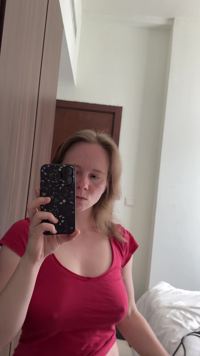 SweetLucy96: Pretty Blonde with Big Boobs