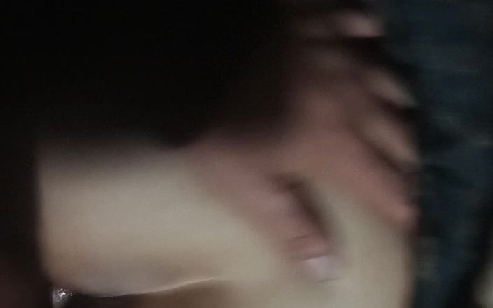 Dog4242: Hlučná zralá vagina
