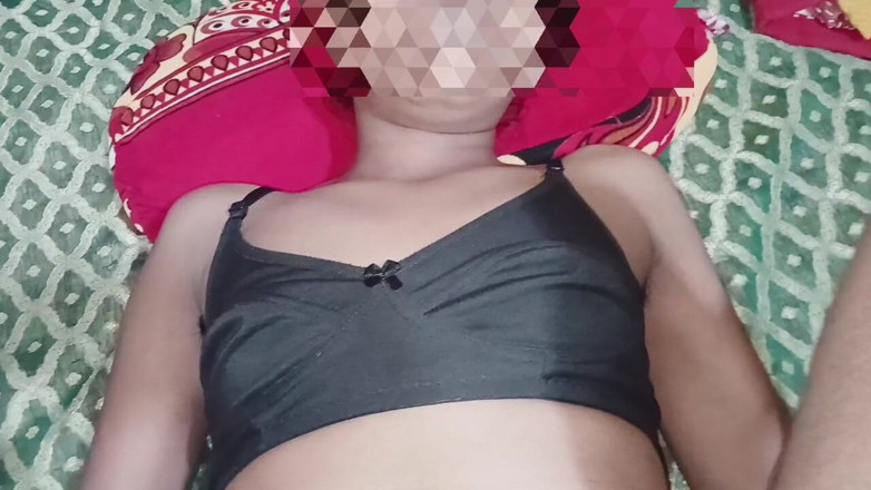 Graphic joy: แฟนสาวของเพื่อนลูกพี่ลูกน้องชายถูกเลียทั้งคืน, ดูดเบอร์อย่างหลงใหล, กดหัวนมใหญ่มาก, เอาไป