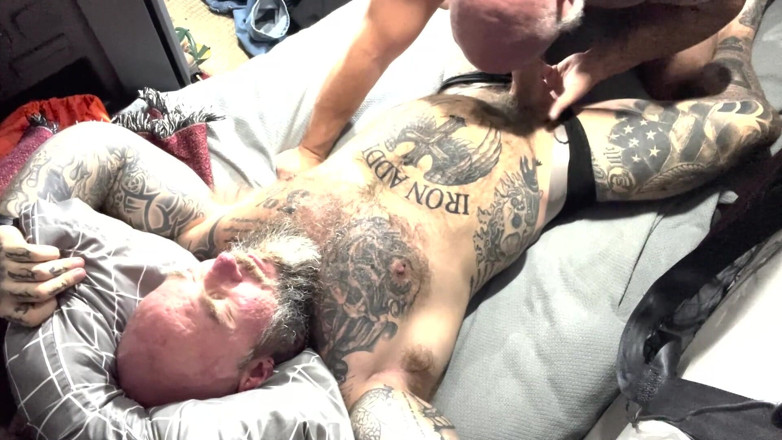 MasculineJason - Jason Collins: Tatusiowie mięśni bez siodełka z TJ WItten