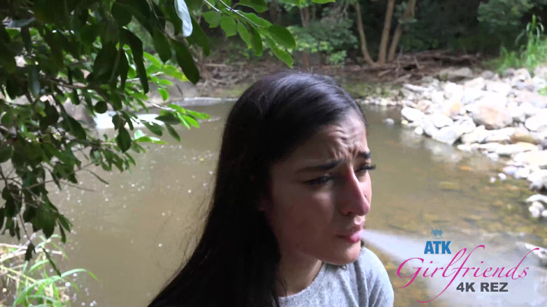ATK Fans (Girlfriends): Emily te dit à quel point elle veut baiser tout le...