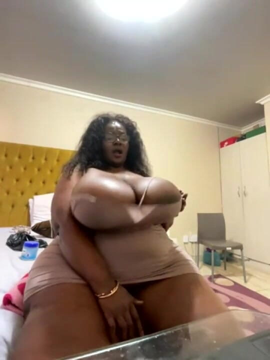 Legendary Booty Overdose: BBW Moaning Fetish &amp; Tits Worship