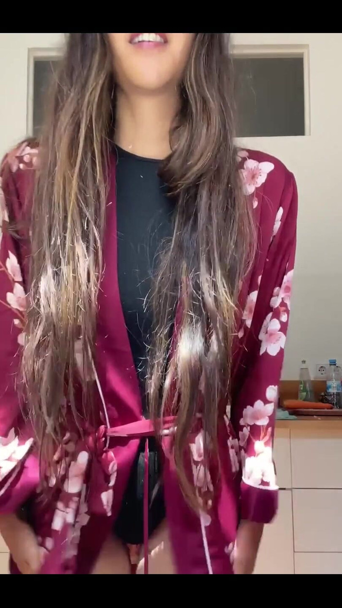 DaringKiara: 嗨，宝贝！