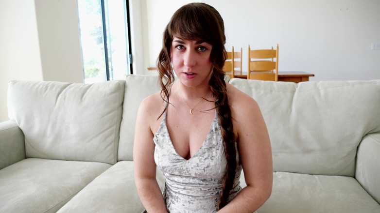 Princess Leia: Stepsister's New Living Arrangement