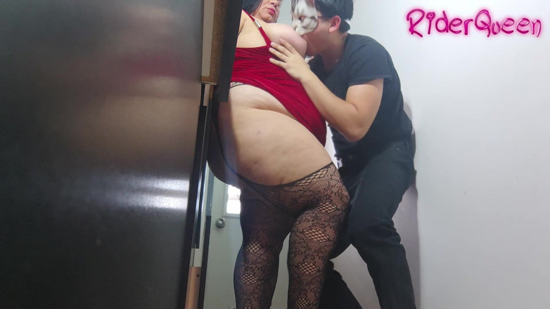 Riderqueen: Stepmom Kitchen Stepson - Video for Fans MILF BBW
