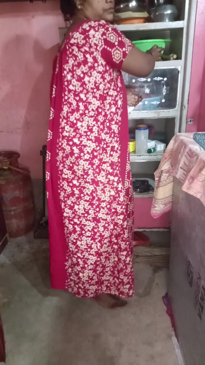 Pakhi0705: 부엌 청소 매일 숙제