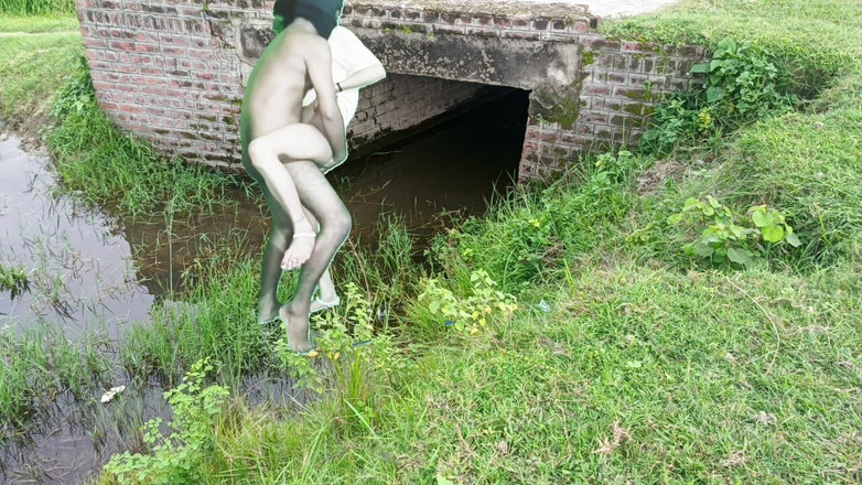 RAKP355: Nové indické muslimské studentky a desi přítel přítelkyně sex video