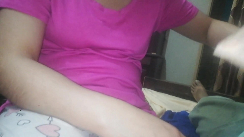 desi boy 418: Macecha šuká moji malou kundičku