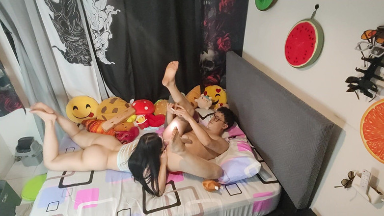 Crisanto999: La Tua Ragazza Adora Servirmi Deliziosi Quando Siamo Soli!