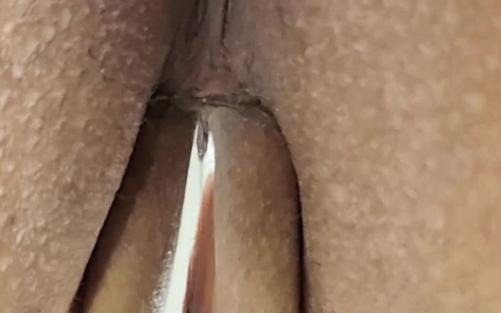 Minhaesposaparaoutro: 내 창녀 발정난 주부와 장난감을 가지고 노는 그녀의 구멍
