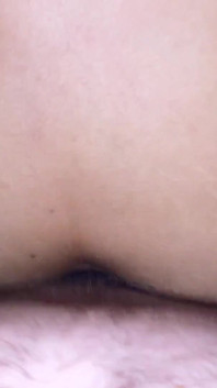Anal con un anillo de polla