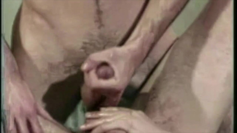 GAY VINTAGE PORN: Futai cu gemene în porno retro