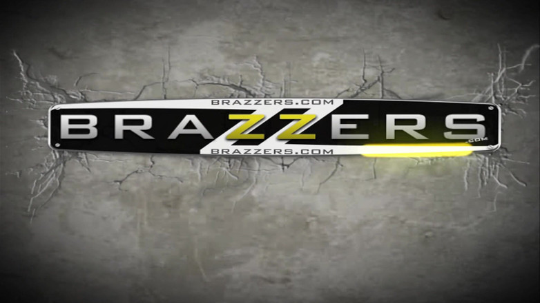 Brazzers University: Brazzers University - Courtney Cummz prosi swojego profesora Keiran Lee, aby...