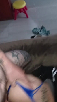 Trans Con Un Grande Culo Profondo Scopato a Nudo