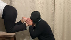 Niki studio: Ignorându-și sclavul picioarelor - venerarea picioarelor