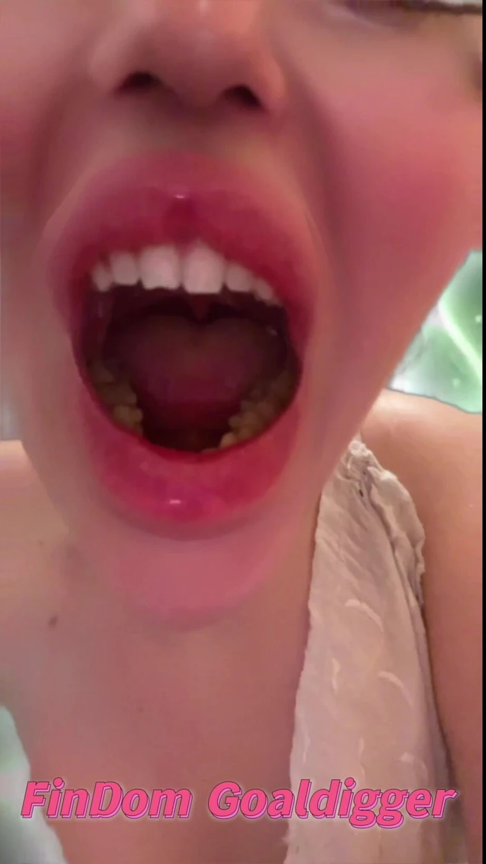 FinDom Goaldigger: Big Lipsy Girl Is Yawning Very Deeply